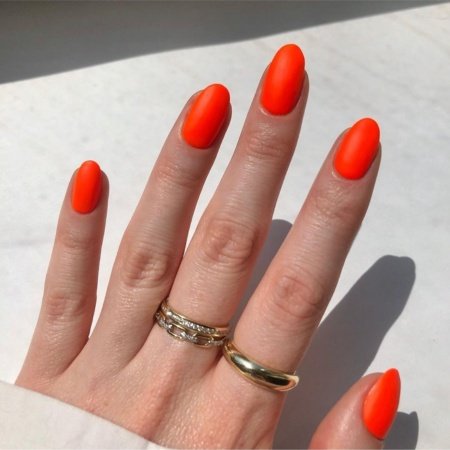 15+ Gorgeous Orange Nail Art Ideas to Inspire Your Next Manicure 3 Matte Neon Orange