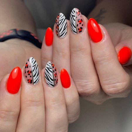 15+ Gorgeous Orange Nail Art Ideas to Inspire Your Next Manicure 7 Orange Spotted Animal Print Nails