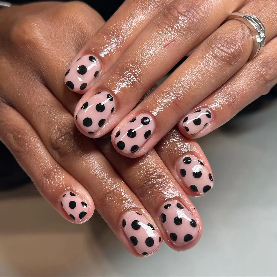 Black Polka Dots Winter Square Nails