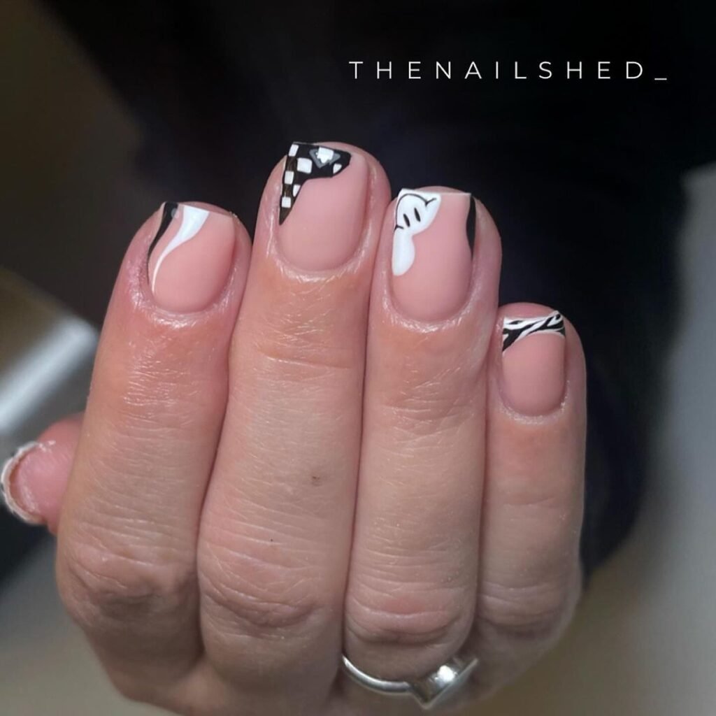 20 Stunning January Nail Ideas to Kickstart 2025 in Style 4 january nails