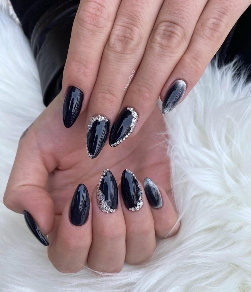 20 Stunning January Nail Ideas to Kickstart 2025 in Style 6 january nails