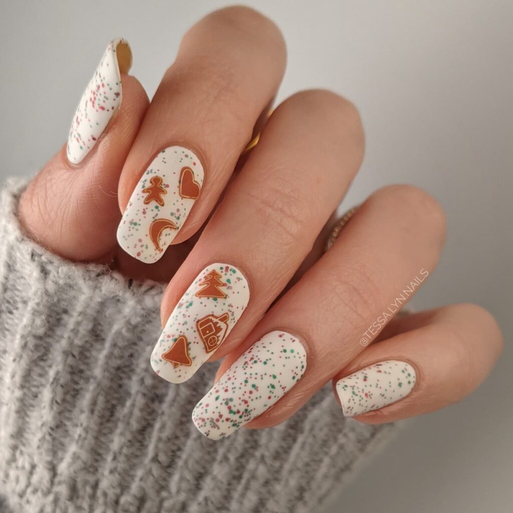 Gingerbread Christmas Nails 9 1024x1024 1